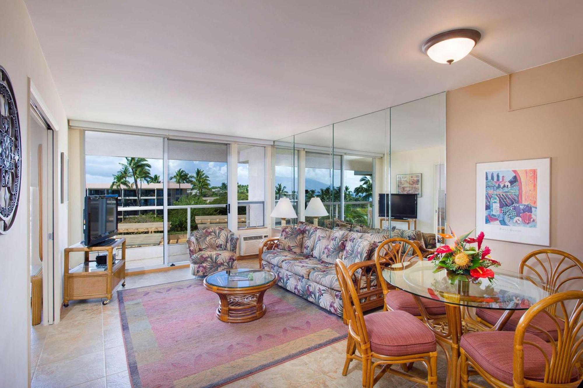 Aparthotel Aston At The Maui Banyan à Wailea  Extérieur photo