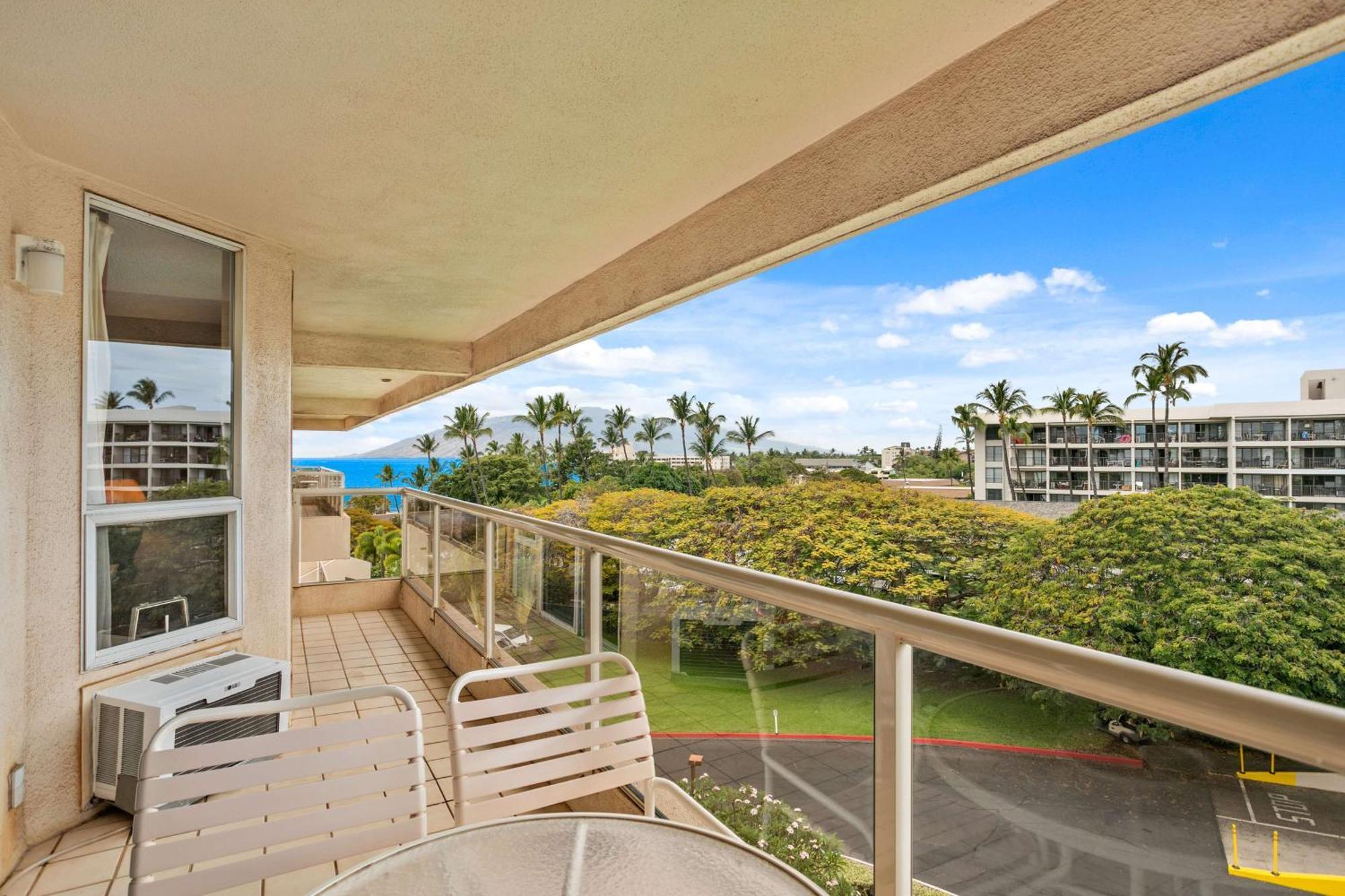 Aparthotel Aston At The Maui Banyan à Wailea  Extérieur photo